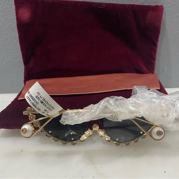 Gucci Women's Simulated Pearl Embellished Cat Eye Sunglasses  53mm - Picture 7 of 11